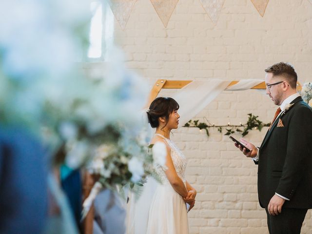 Tracy and Peter's Wedding in Reading, Berkshire 2