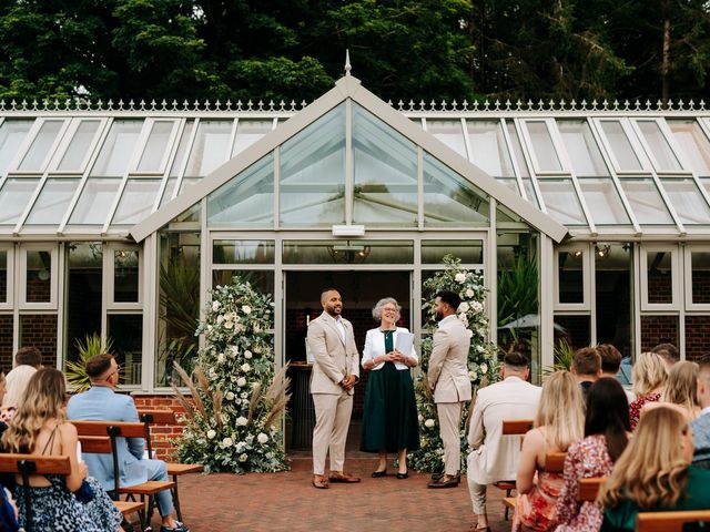 Dexter and Charlotte&apos;s Wedding in Salisbury, Wiltshire 10