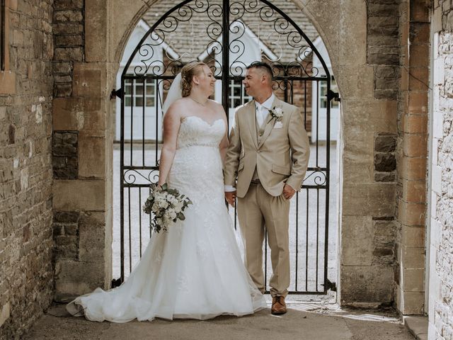 Joane and Chris&apos;s Wedding in Gloucester, Gloucestershire 3