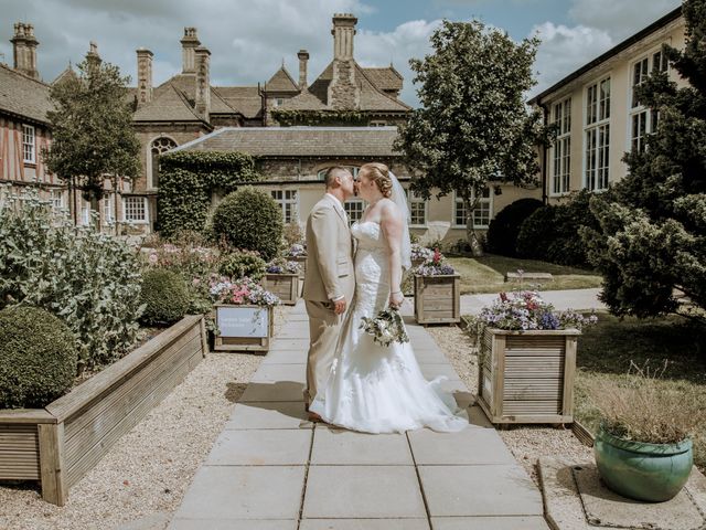 Joane and Chris&apos;s Wedding in Gloucester, Gloucestershire 15