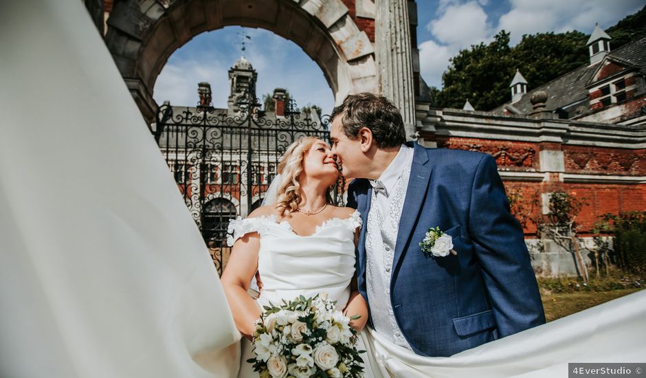 Edward and Victoria's Wedding in Tunbridge Wells, Kent