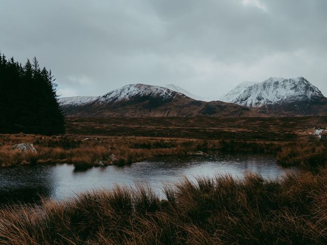 Laura and Angel&apos;s Wedding in Glencoe, Argyll 3