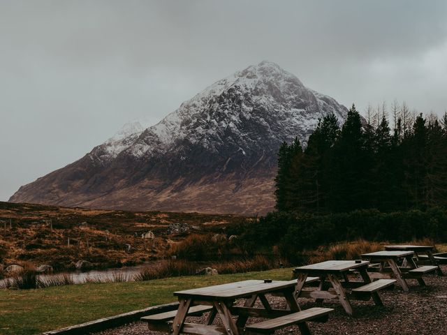 Laura and Angel&apos;s Wedding in Glencoe, Argyll 4