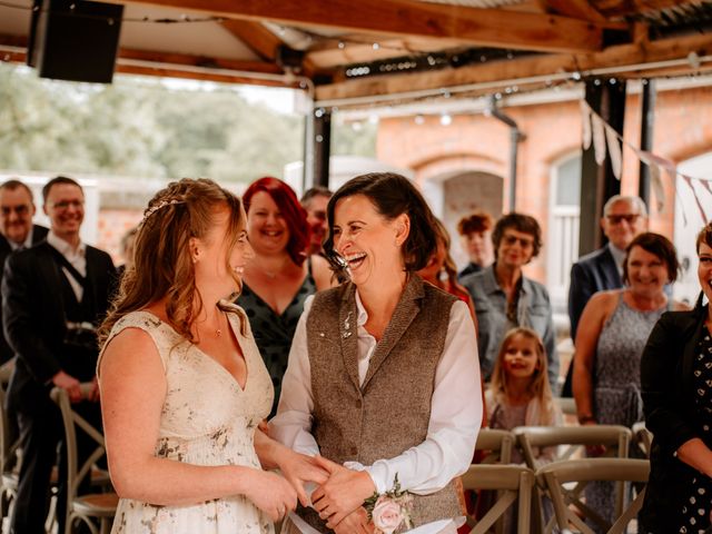 Shannon and Sarah&apos;s Wedding in Loughborough, Leicestershire 14