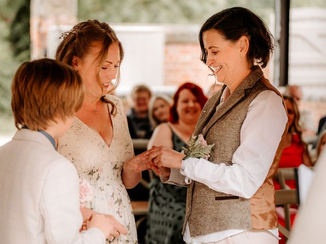 Shannon and Sarah&apos;s Wedding in Loughborough, Leicestershire 17