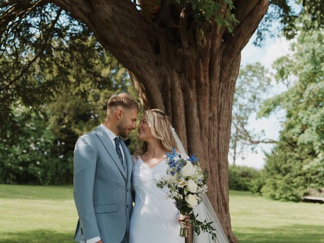 Josh and Blossom&apos;s Wedding in Buntingford, Hertfordshire 5