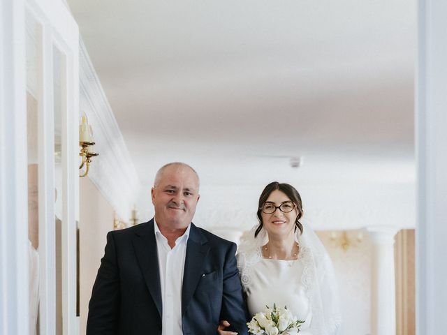 Nicolae and Catalina's Wedding in Swindon, Wiltshire 29