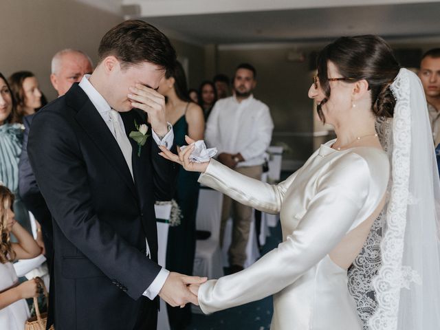 Nicolae and Catalina's Wedding in Swindon, Wiltshire 30