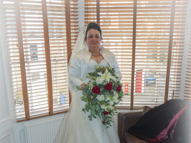 Henry and Irene's Wedding in Kirkcaldy, Fife &amp; Angus 4