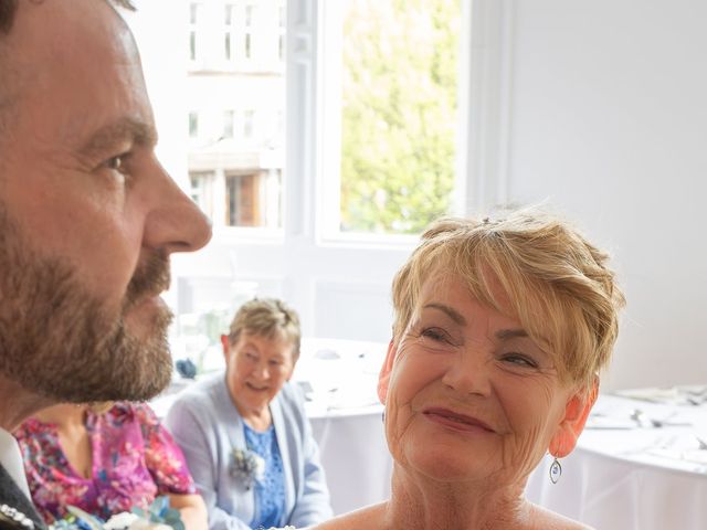 Neil and Jackie's Wedding in Dundee, Fife &amp; Angus 6