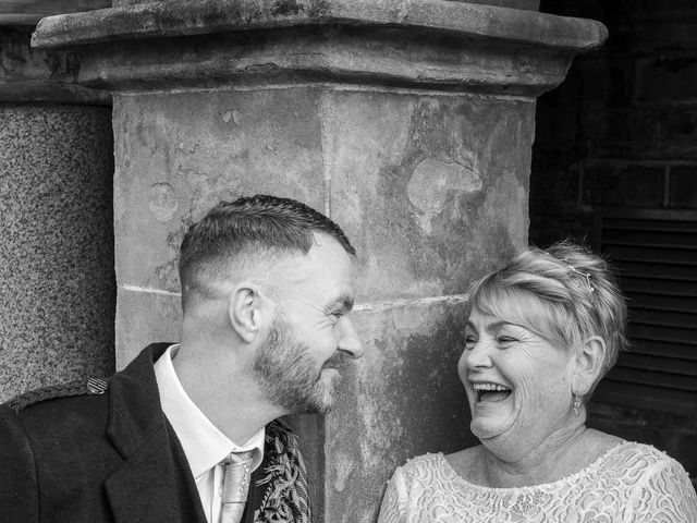 Neil and Jackie's Wedding in Dundee, Fife &amp; Angus 11