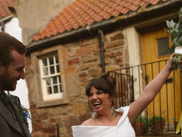 Craig and Leonie's Wedding in St Andrews, Fife &amp; Angus 21