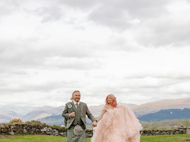 Mike and Roxy's Wedding in Oban, Argyll 20