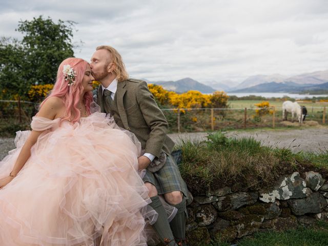 Mike and Roxy's Wedding in Oban, Argyll 21