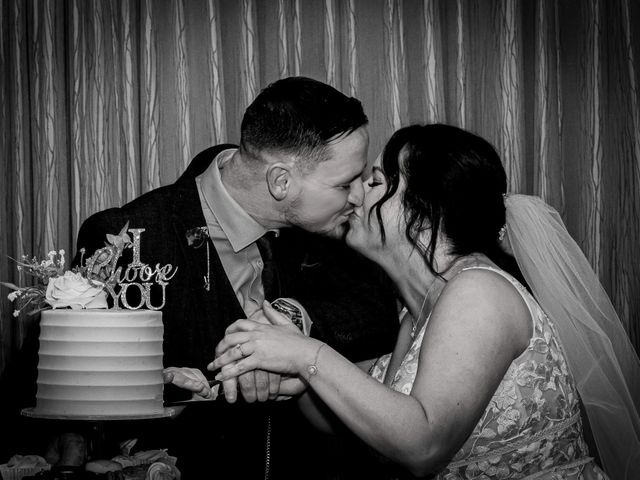 Andy and Liander's Wedding in Ellesmere Port, Cheshire 4