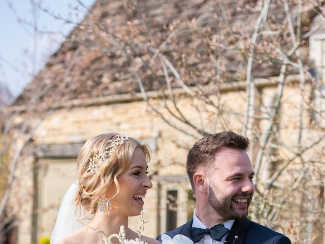 Adam and Sophie&apos;s Wedding in Brize Norton, Oxfordshire 20