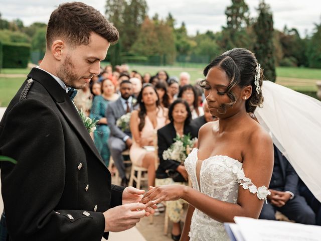 Reuben and Saisha&apos;s Wedding in Hedsor, Buckinghamshire 17