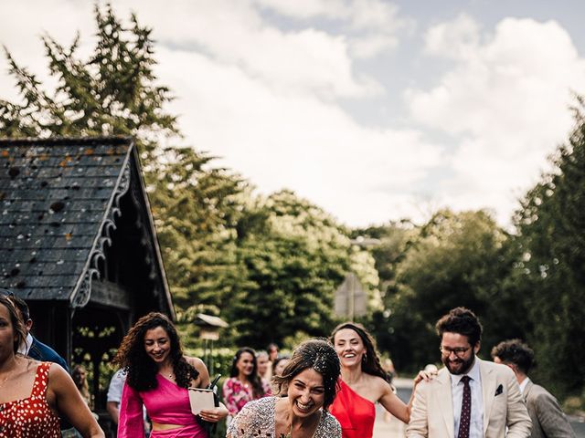 Joseph and Francesca&apos;s Wedding in Chertsey, Surrey 134