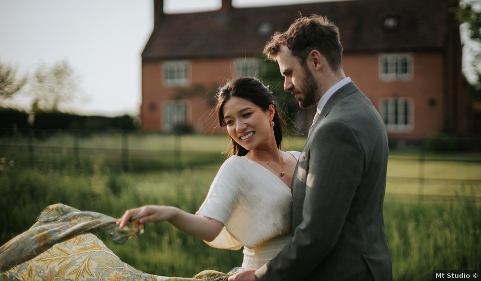 Hailey and Jordan's Wedding in Banbury, Oxfordshire