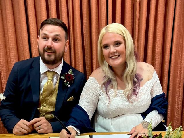 Craig and Rebekah's Wedding in Ellesmere Port, Cheshire 12