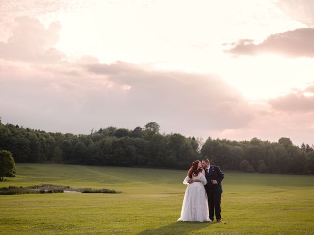 Matthew and Erica&apos;s Wedding in Chippenham, Wiltshire 19