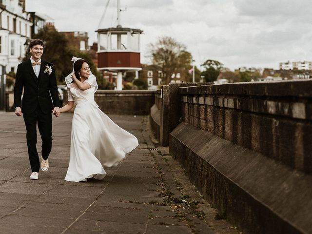 Gareth and Bomin&apos;s Wedding in Hammersmith, West London 24