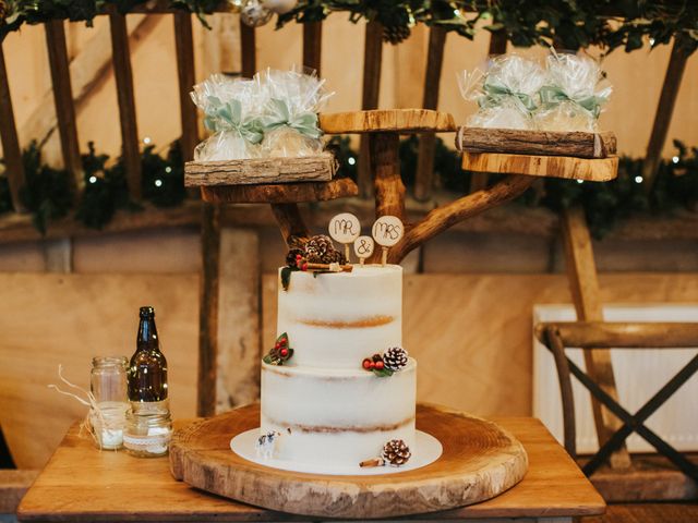 Lauren and Andy&apos;s Wedding in Wantage, Oxfordshire 35