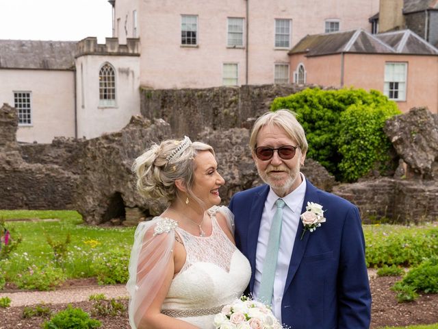 Craig and Shona&apos;s Wedding in Torquay, Devon 192