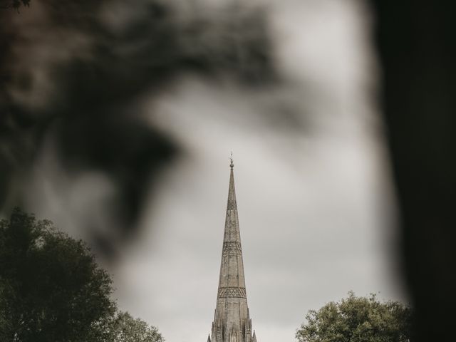 Vicki and Toby's Wedding in Salisbury, Wiltshire 9