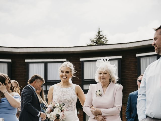 Vicki and Toby's Wedding in Salisbury, Wiltshire 18