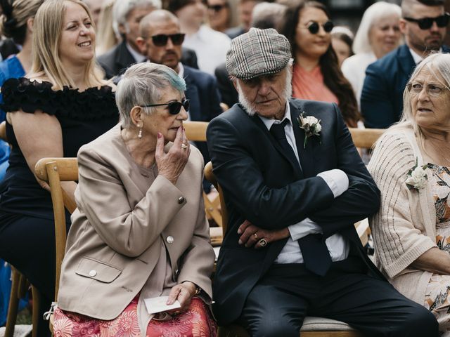 Vicki and Toby's Wedding in Salisbury, Wiltshire 22