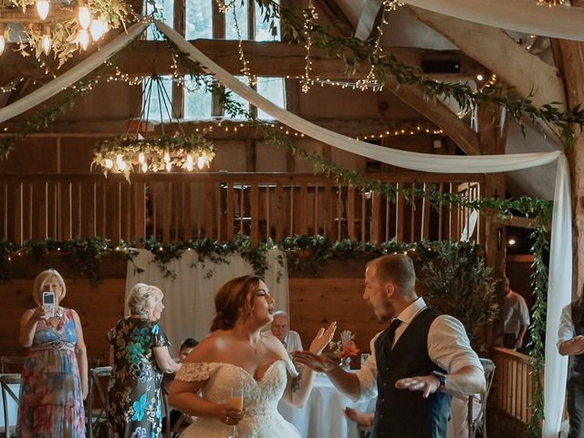 Oliver and Tasha&apos;s Wedding in Wantage, Oxfordshire 15