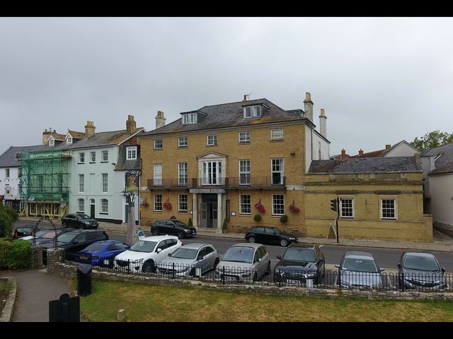 Daniel and Tamzyn&apos;s Wedding in Christchurch, Dorset 10