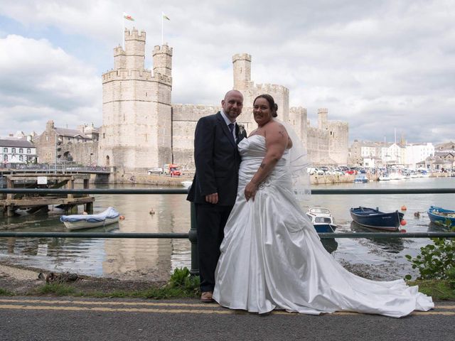 Phil and Amanda&apos;s Wedding in Ffordd Clynnog, Gwynedd 3