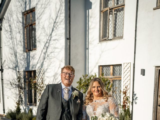 Danni and Toby's Wedding in Poulton Le Fylde, Lancashire 11