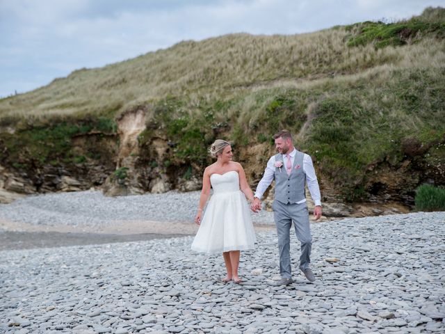 Johnny and Carlie&apos;s Wedding in Gwithian, Cornwall 14