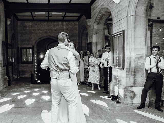 Elmé and Gareth&apos;s Wedding in Oundle, Northamptonshire 17