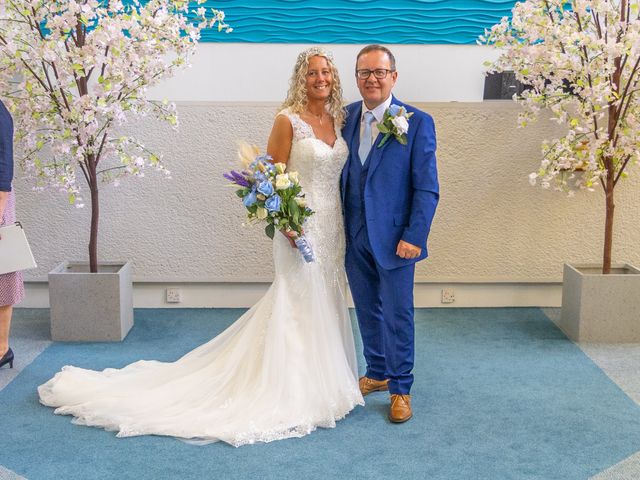 Donna and Jon's Wedding in St Austell, Cornwall 3