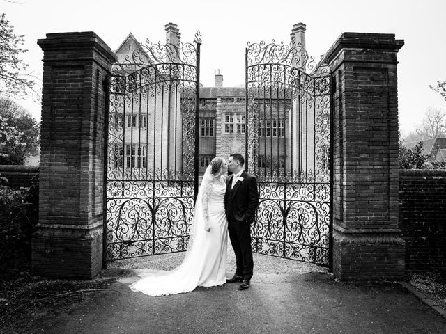 Jamie and Cheryl's Wedding in Southampton, Hampshire 12