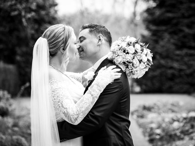 Jamie and Cheryl's Wedding in Southampton, Hampshire 14