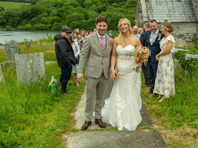 Kathy and Simon's Wedding in Lostwithiel, Cornwall 16