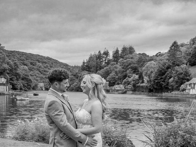 Kathy and Simon's Wedding in Lostwithiel, Cornwall 25