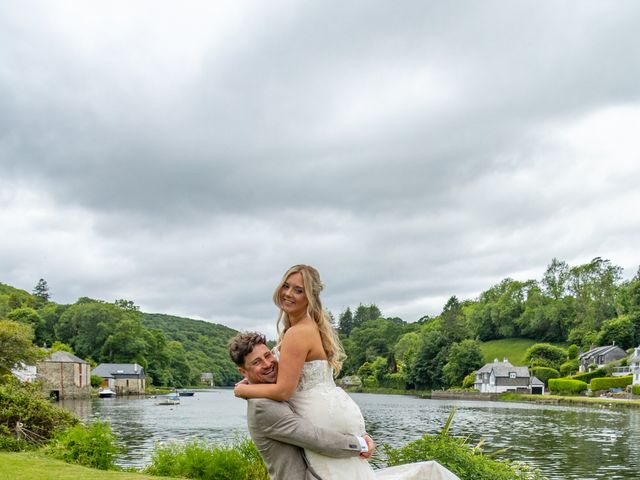 Kathy and Simon's Wedding in Lostwithiel, Cornwall 27