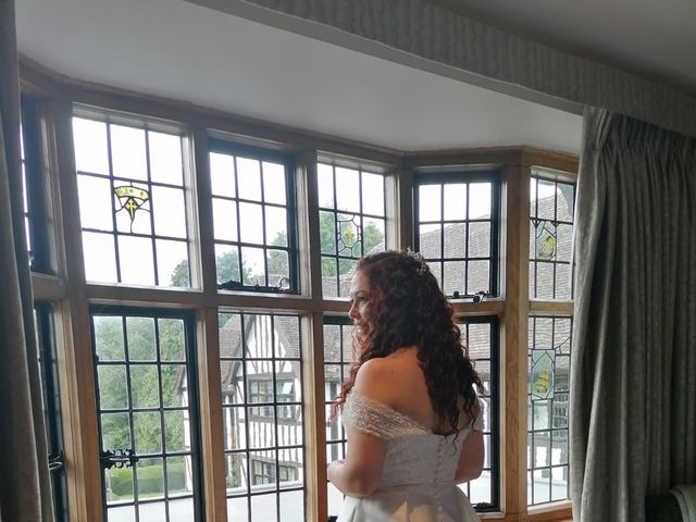 Craig and Faye's Wedding in Kidderminster, Worcestershire 8