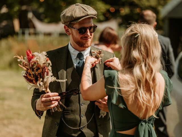 Tom and Steph&apos;s Wedding in Upchurch, Kent 11