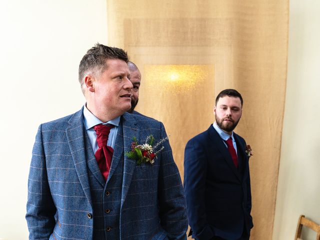 SHAUN and LAURA&apos;s Wedding in Kingston Upon Hull, East Riding of Yorkshire 61
