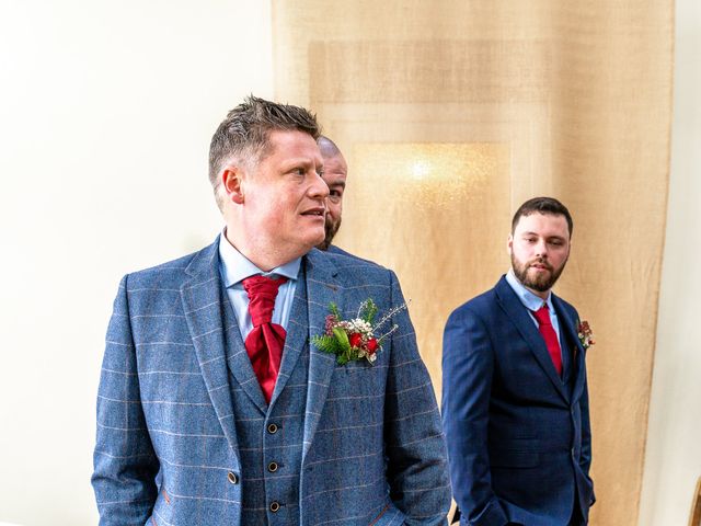 SHAUN and LAURA&apos;s Wedding in Kingston Upon Hull, East Riding of Yorkshire 63