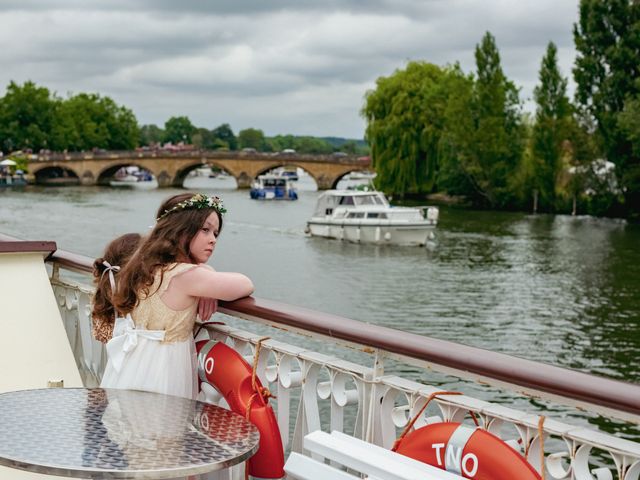 Neil and Annabel&apos;s Wedding in Henley On Thames, Oxfordshire 16