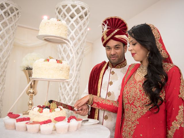 Shabna and Abdul&apos;s Wedding in Manchester, Greater Manchester 41