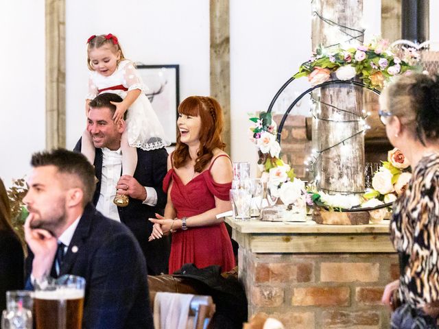 SHAUN and LAURA's Wedding in Kingston Upon Hull, East Riding of Yorkshire 27